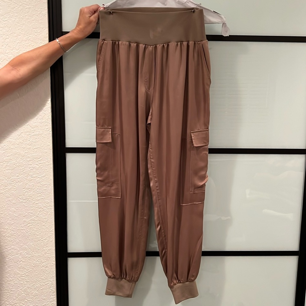 Cinq a Sept joggers